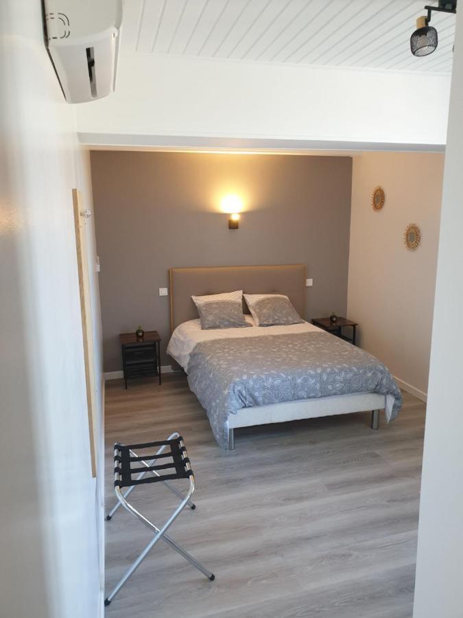 Chambres de Villée Saint-Georges-de-Gréhaigne Extérieur photo